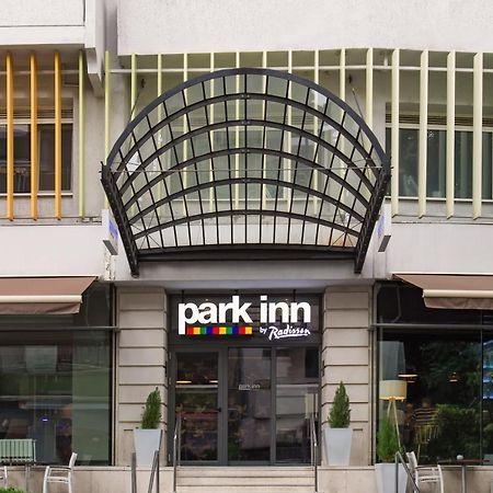 Park Inn By Radisson Bucharest Hotel & Residence Esterno foto