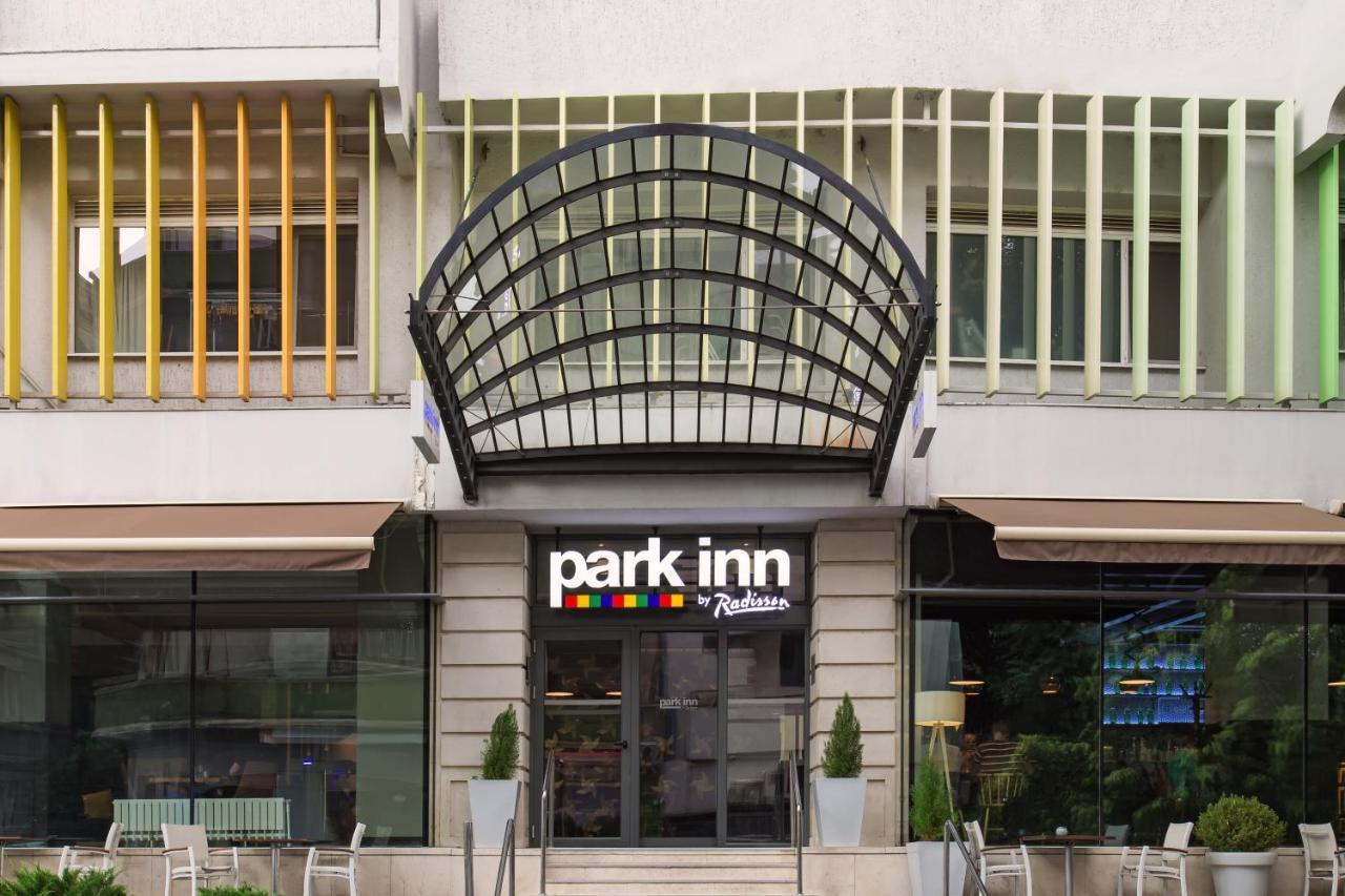 Park Inn By Radisson Bucharest Hotel & Residence Esterno foto